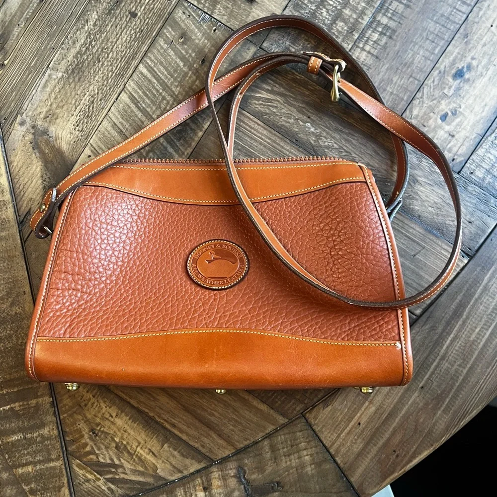 Dooney & Bourke | Bags | Dooney Bourke Vintage Pristine Rare  display picture 2